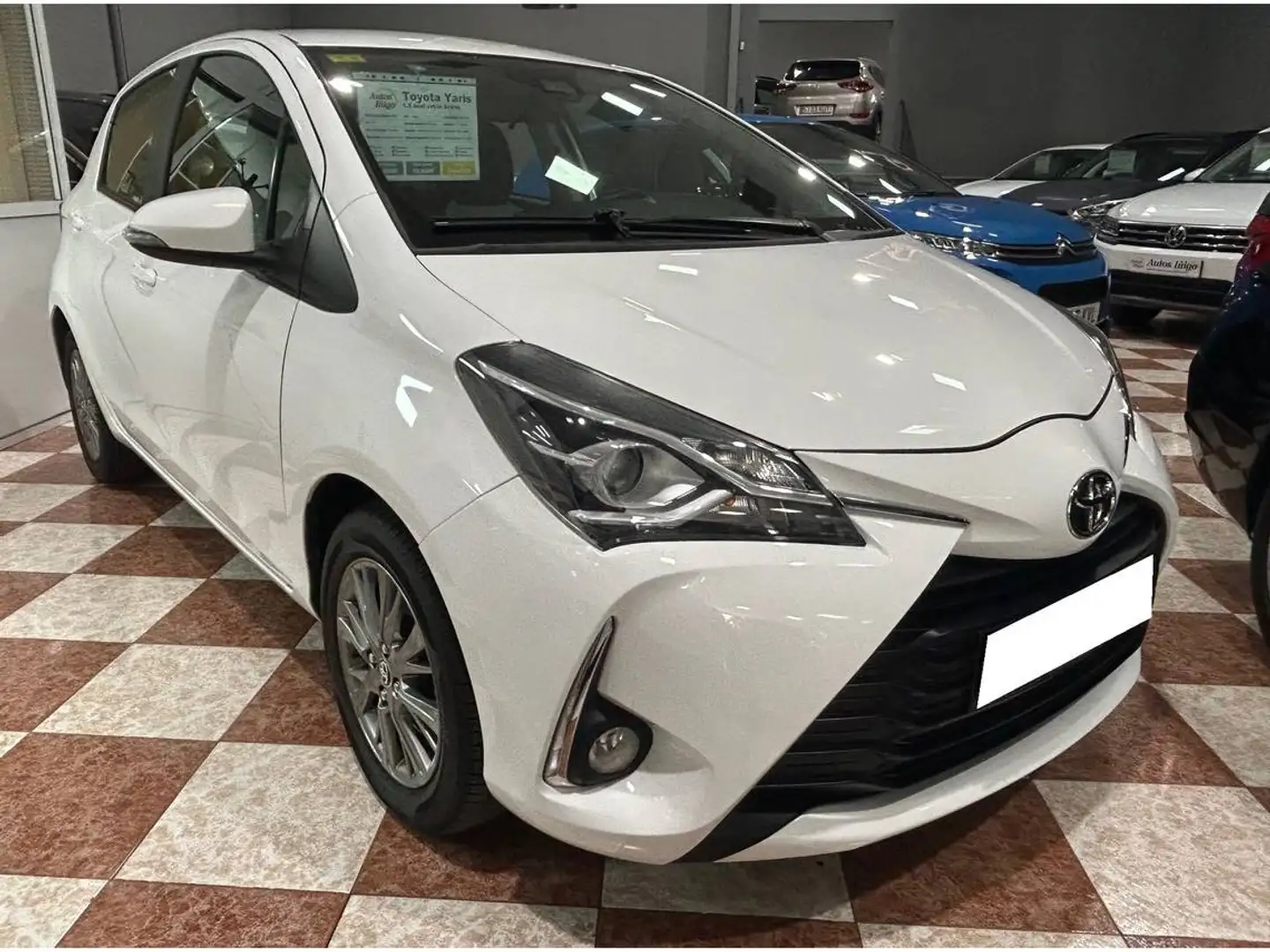 Toyota Yaris 1.5 Active Blanco - 1