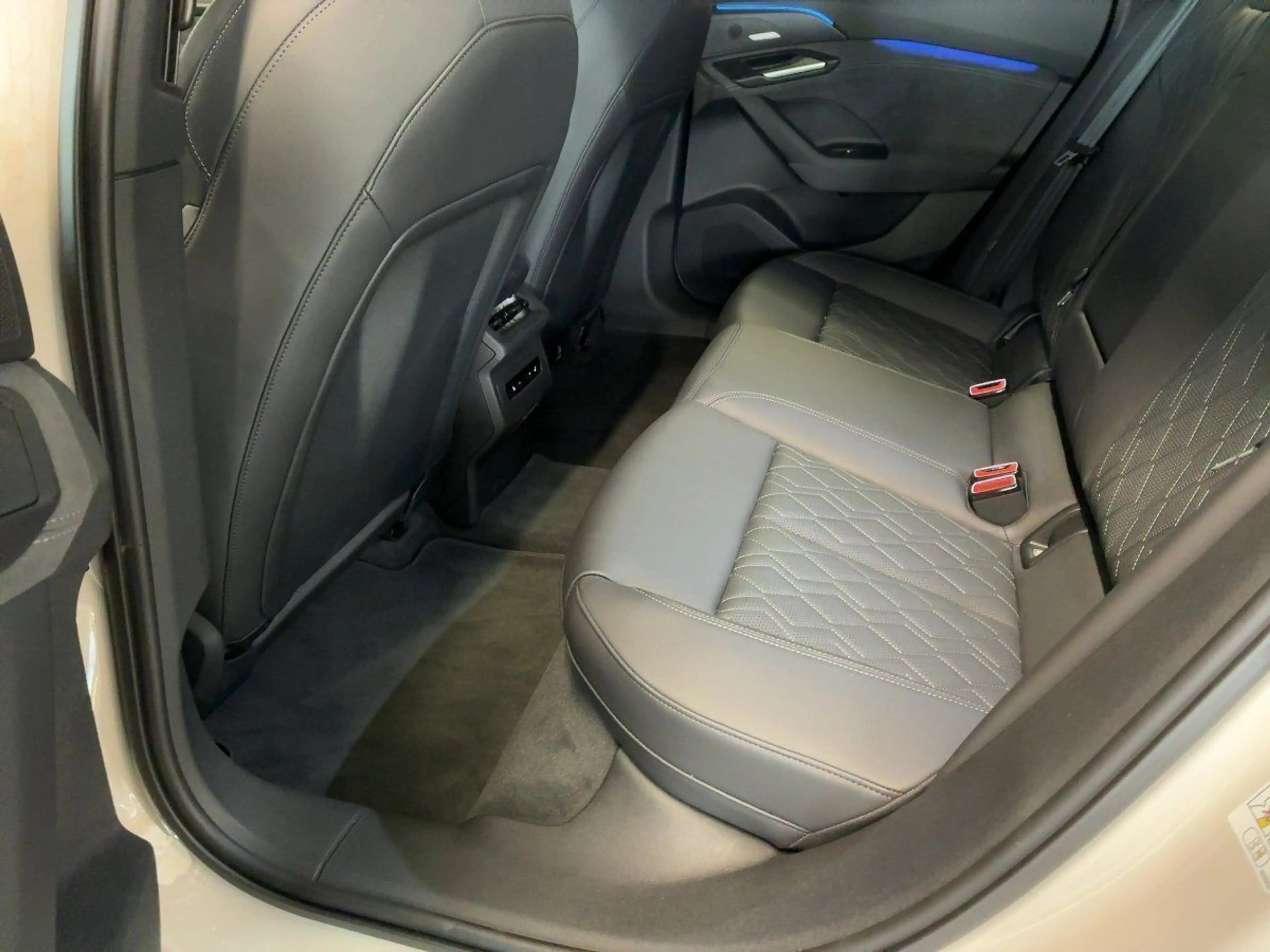 Audi S6 e-tron S6 Avant e-tron quattro Navi Pano VC B&O LED-Plu — photo 7