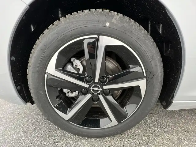 Opel Astra view 10
