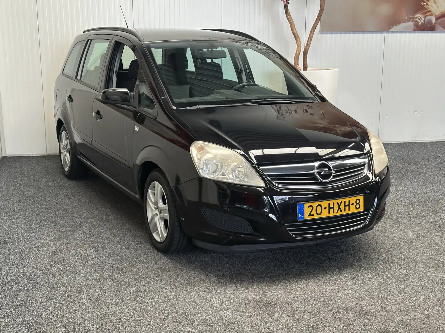 Opel Zafira 1.6 BUSINESS 7 PERSOONS MET NIEUWE APK ! NAVIGATIE Noir - 2