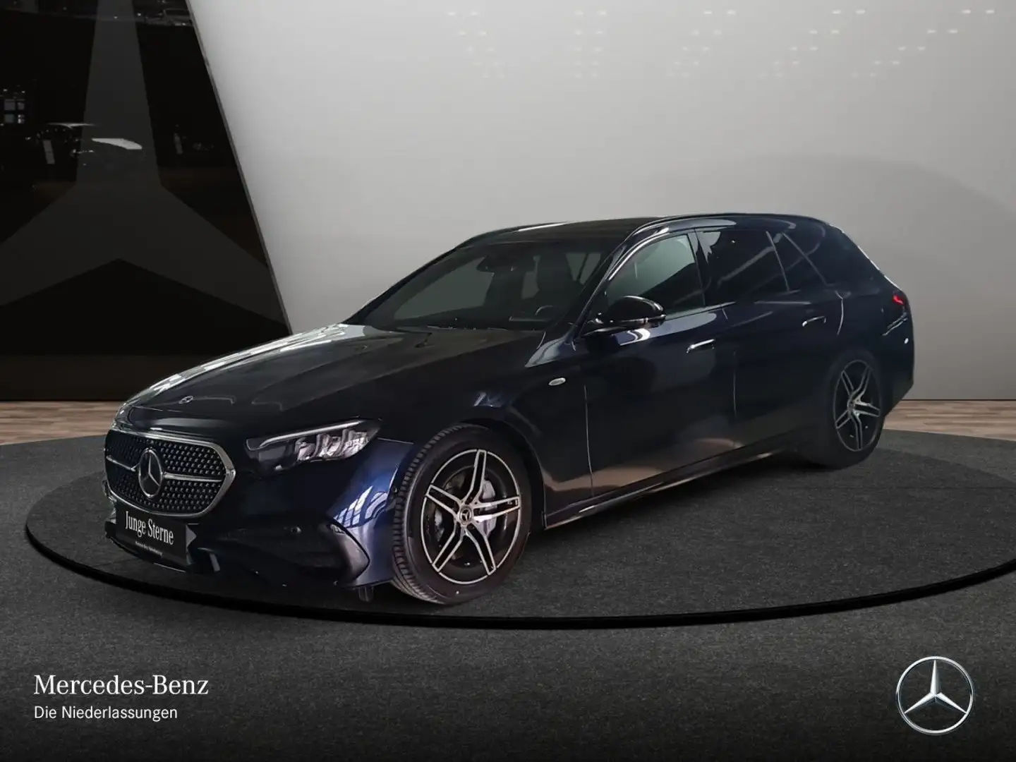 Mercedes-Benz E 300 de T 4M Hybrid AMG Fahrass 360° Pano Distr. Blau - 2