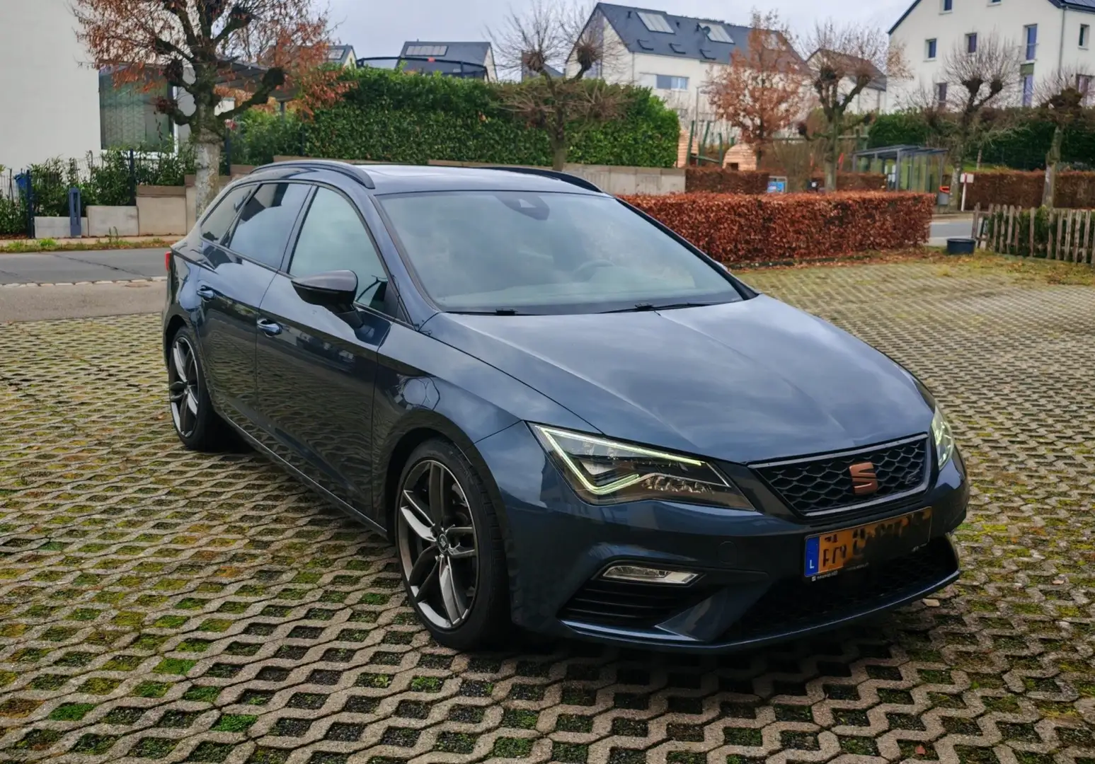 SEAT Leon Seat Leon Cupra ST 300 4Drive OPF DSG Cupra - 2