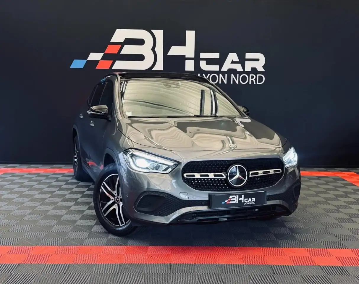 Mercedes-Benz GLA 200