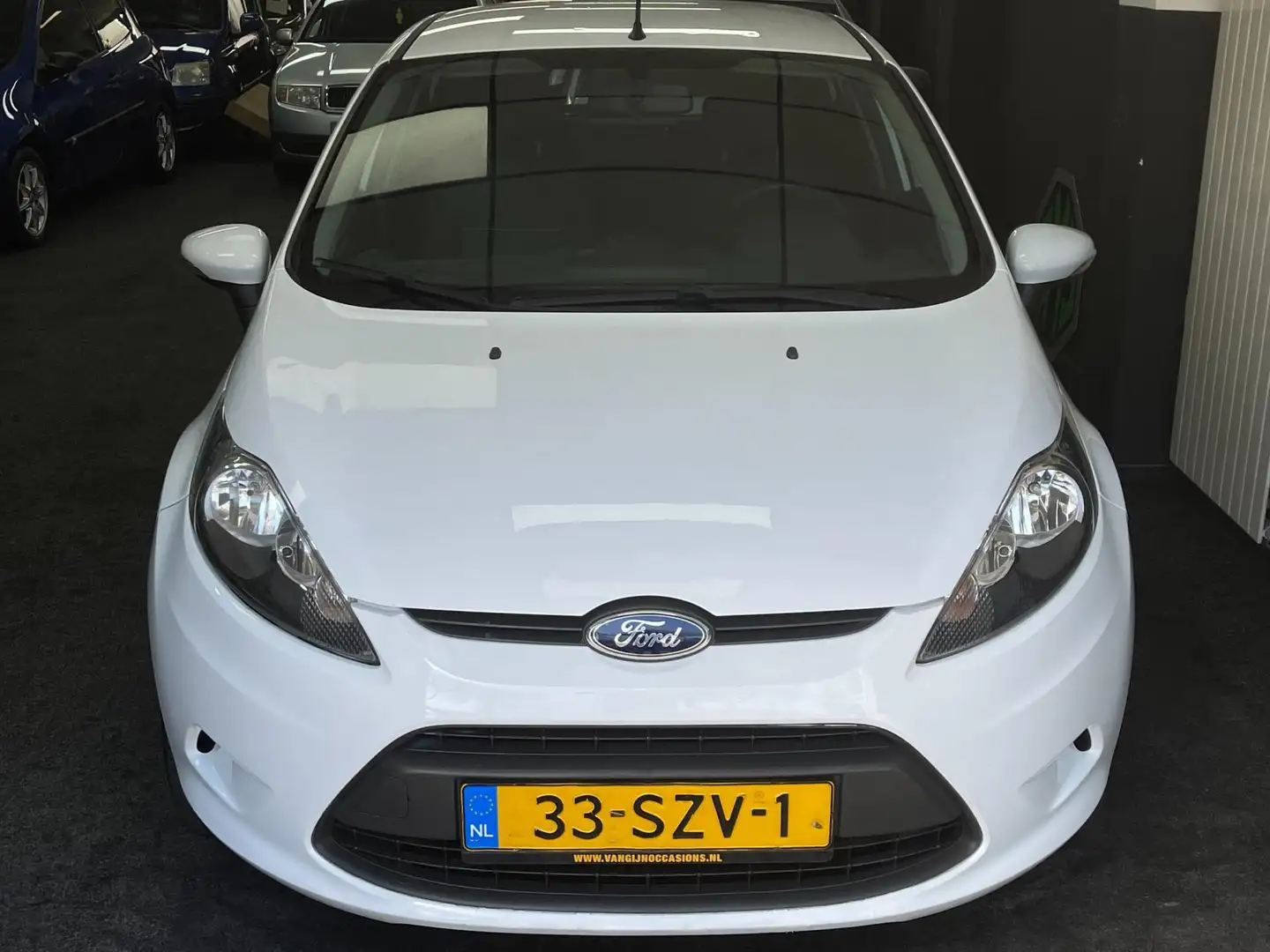 Ford Fiesta 1.25 Ghia Wit - 2