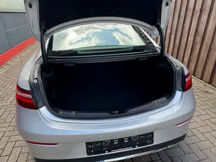 Annonce voiture d'occasion Mercedes-Benz E 400 - CARADIZE
