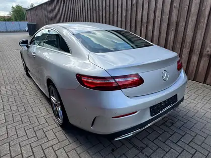 Annonce voiture d'occasion Mercedes-Benz E 400 - CARADIZE
