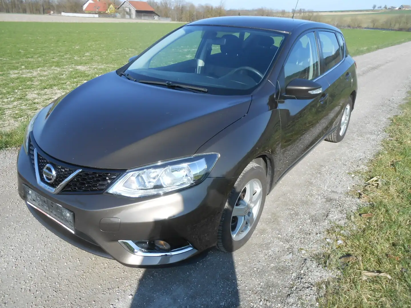 Nissan Pulsar 1,2 DIG-T VISIA Braun - 1