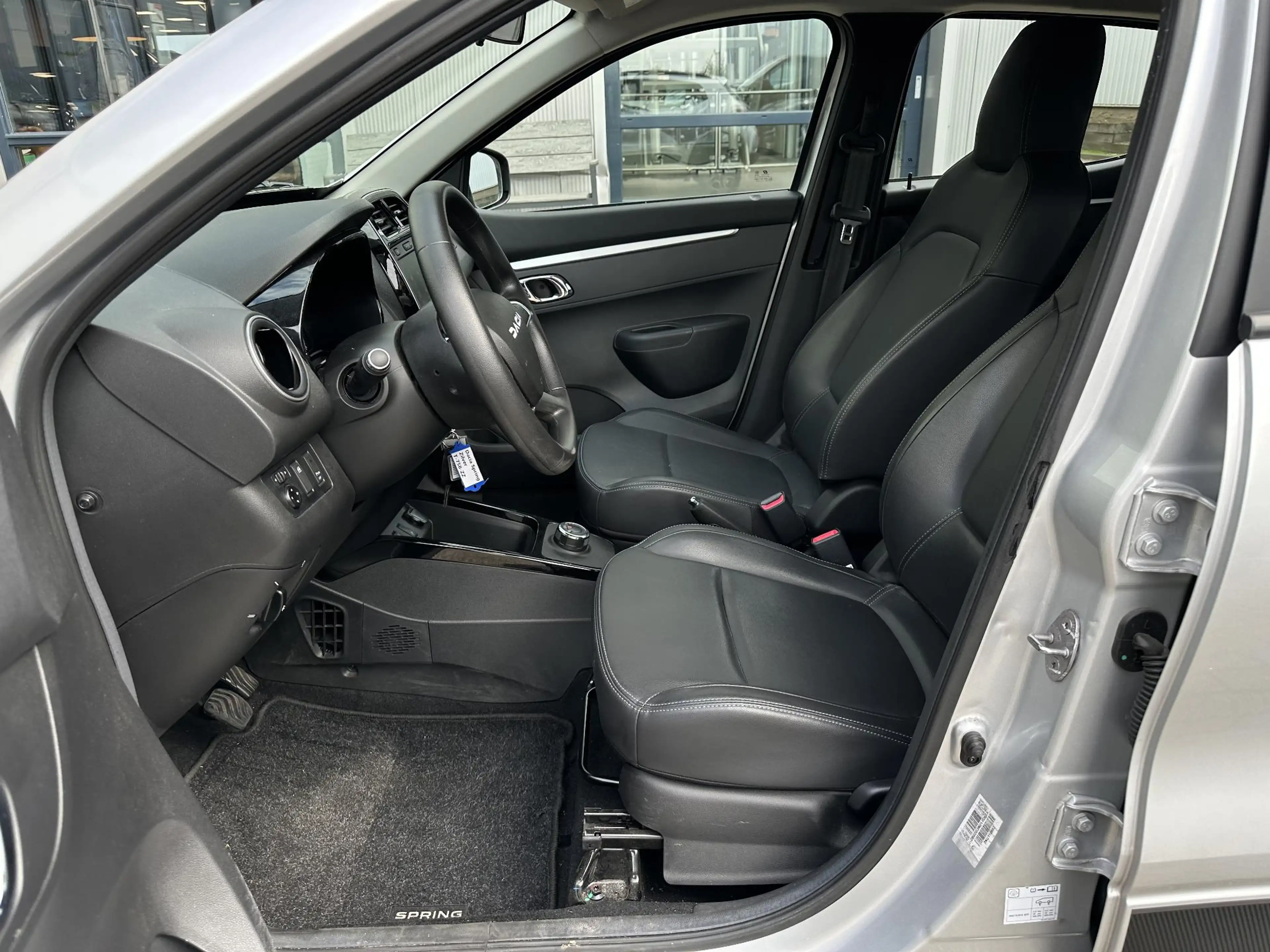 Dacia Spring Expression 27 kWh |Carplay|Camera|Navi|Kunstleder| — photo 13