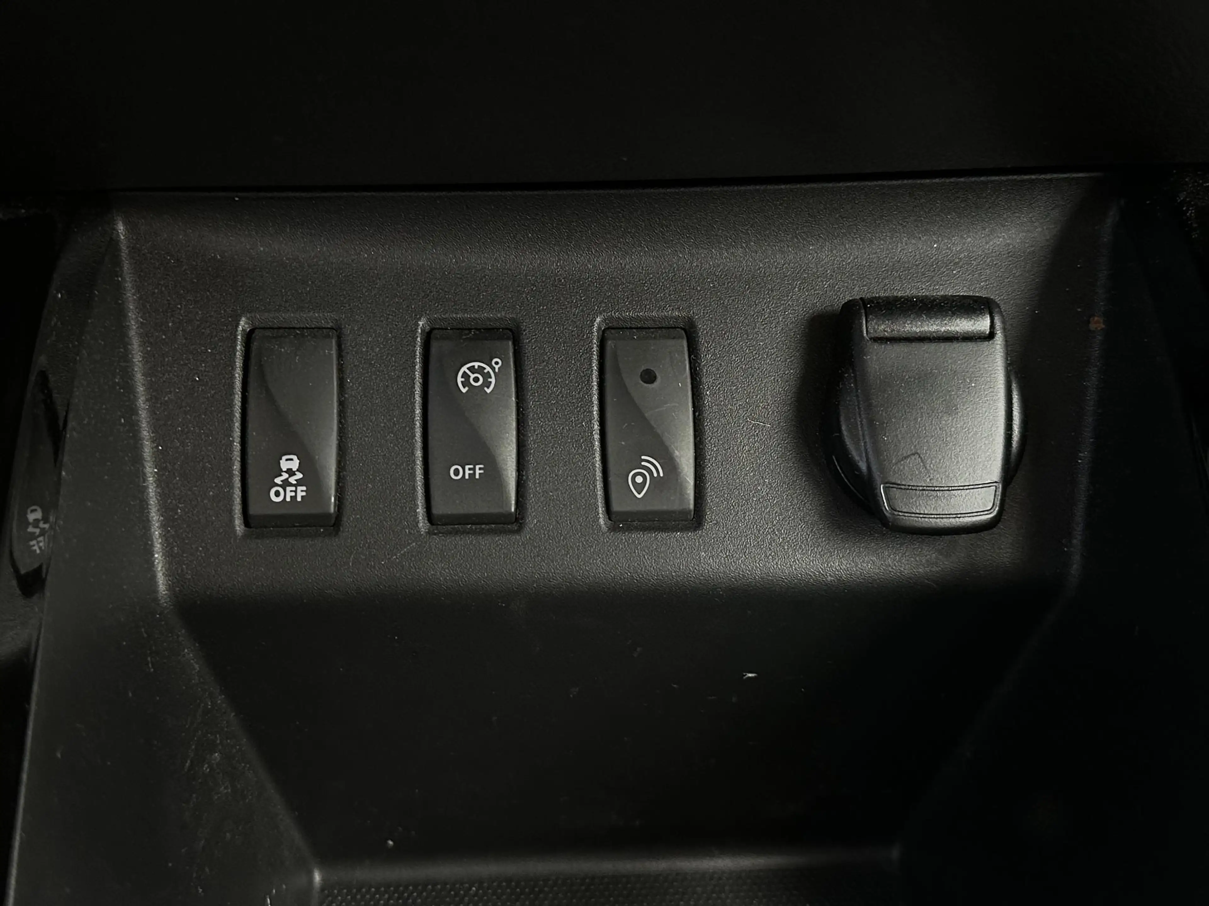 Dacia Spring Expression 27 kWh |Carplay|Camera|Navi|Kunstleder| — photo 31