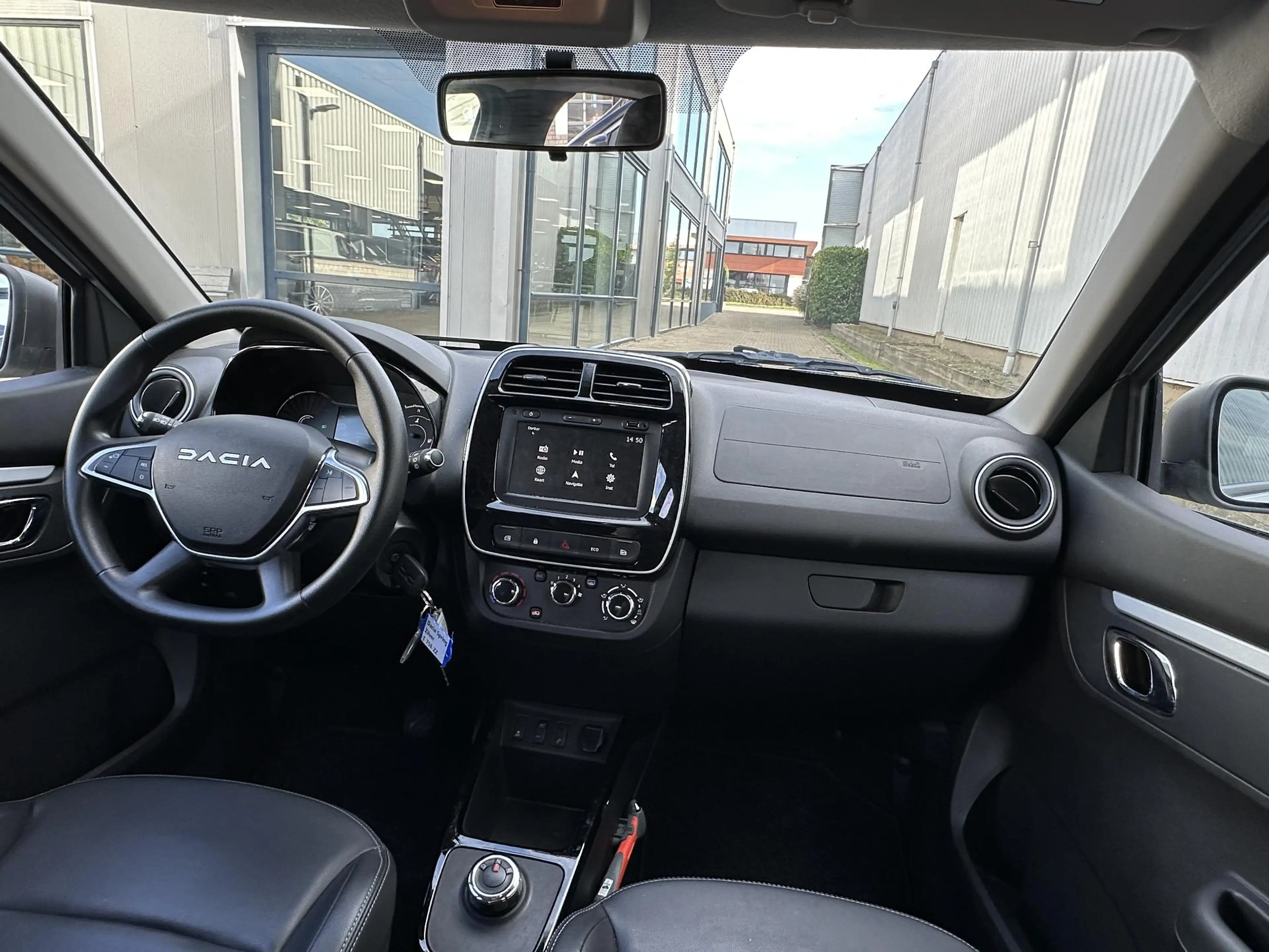 Dacia Spring Expression 27 kWh |Carplay|Camera|Navi|Kunstleder| — photo 26