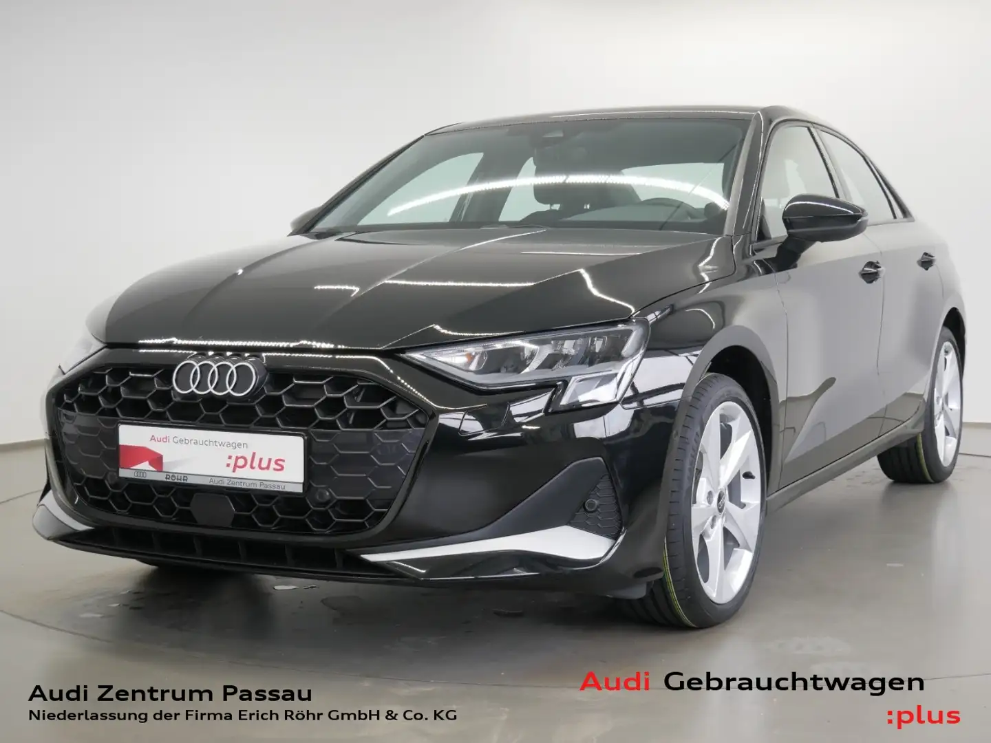 Audi A3 Limousine 35 TFSI S tro. advanced AHK virt. Cock.+ Schwarz - 1