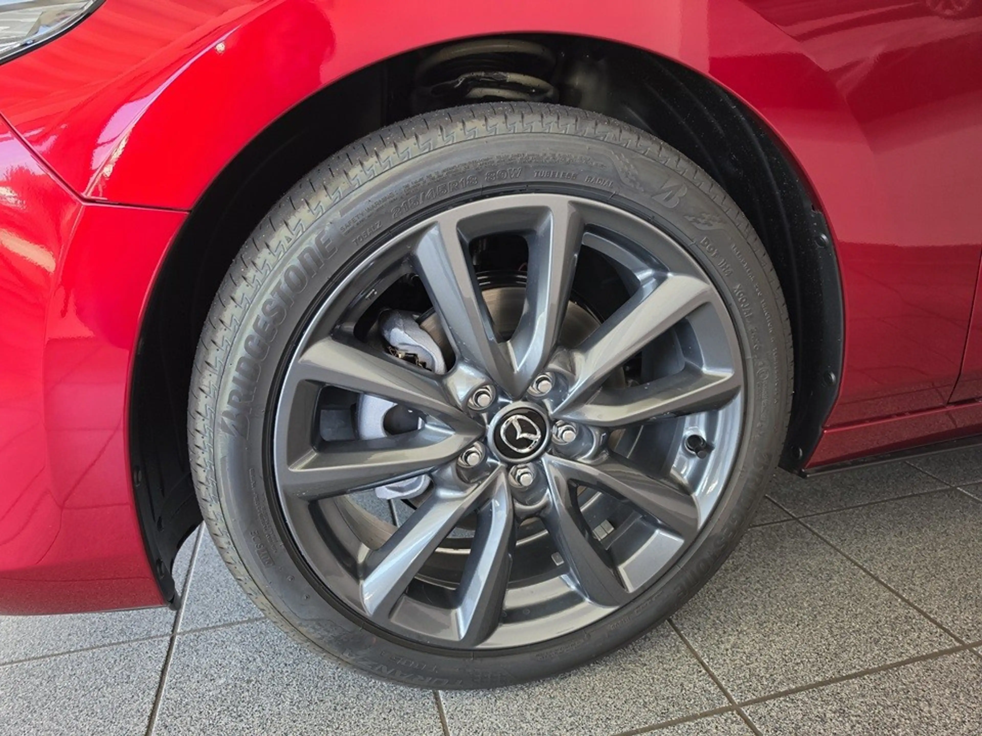 Mazda 3 e-SKY G 140 PS 6AT FWD Exclusive-Line — photo 11