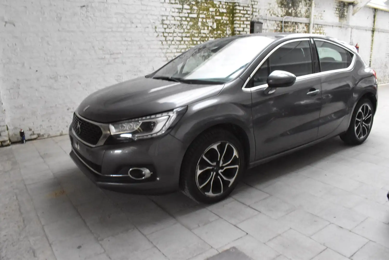 DS Automobiles DS 4 1.2i Chic ***Broken timing belt***73.000KM!!! - 1