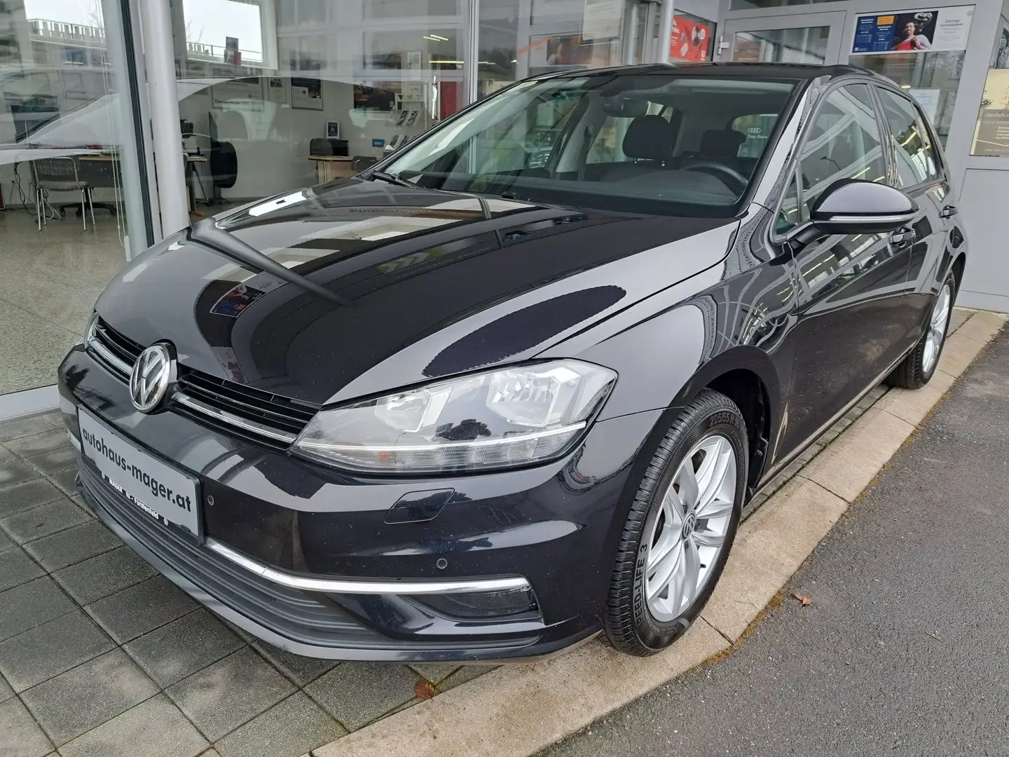 Volkswagen Golf Comfortline TDI Schwarz - 1
