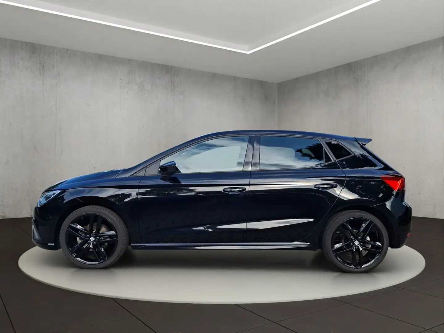 SEAT Ibiza FR Schwarz - 2