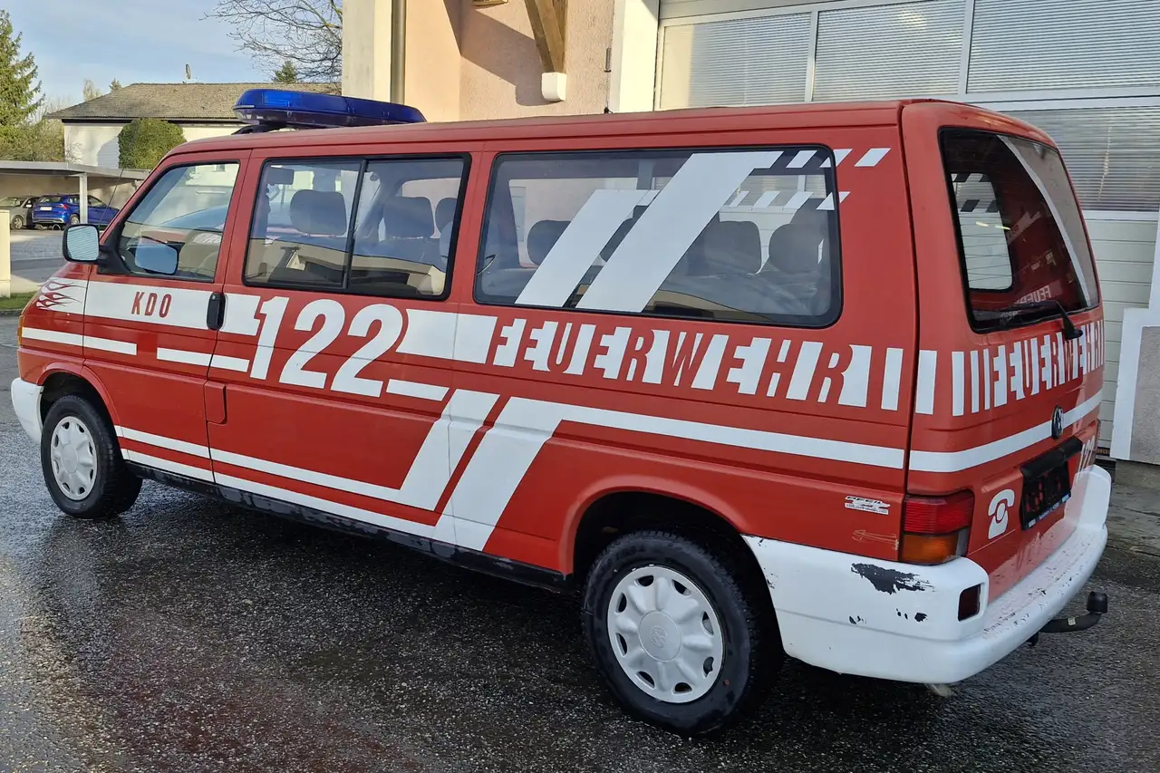Volkswagen T4 Kombi Kombi 3-3-3 2,4 lg. Ds., foto 3