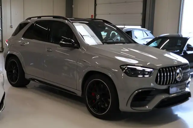 Mercedes-Benz Amg Gle 63 view 9