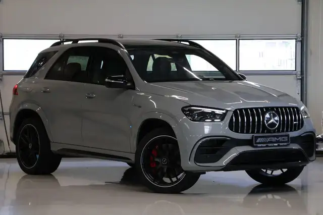 Mercedes-Benz Amg Gle 63 view 4