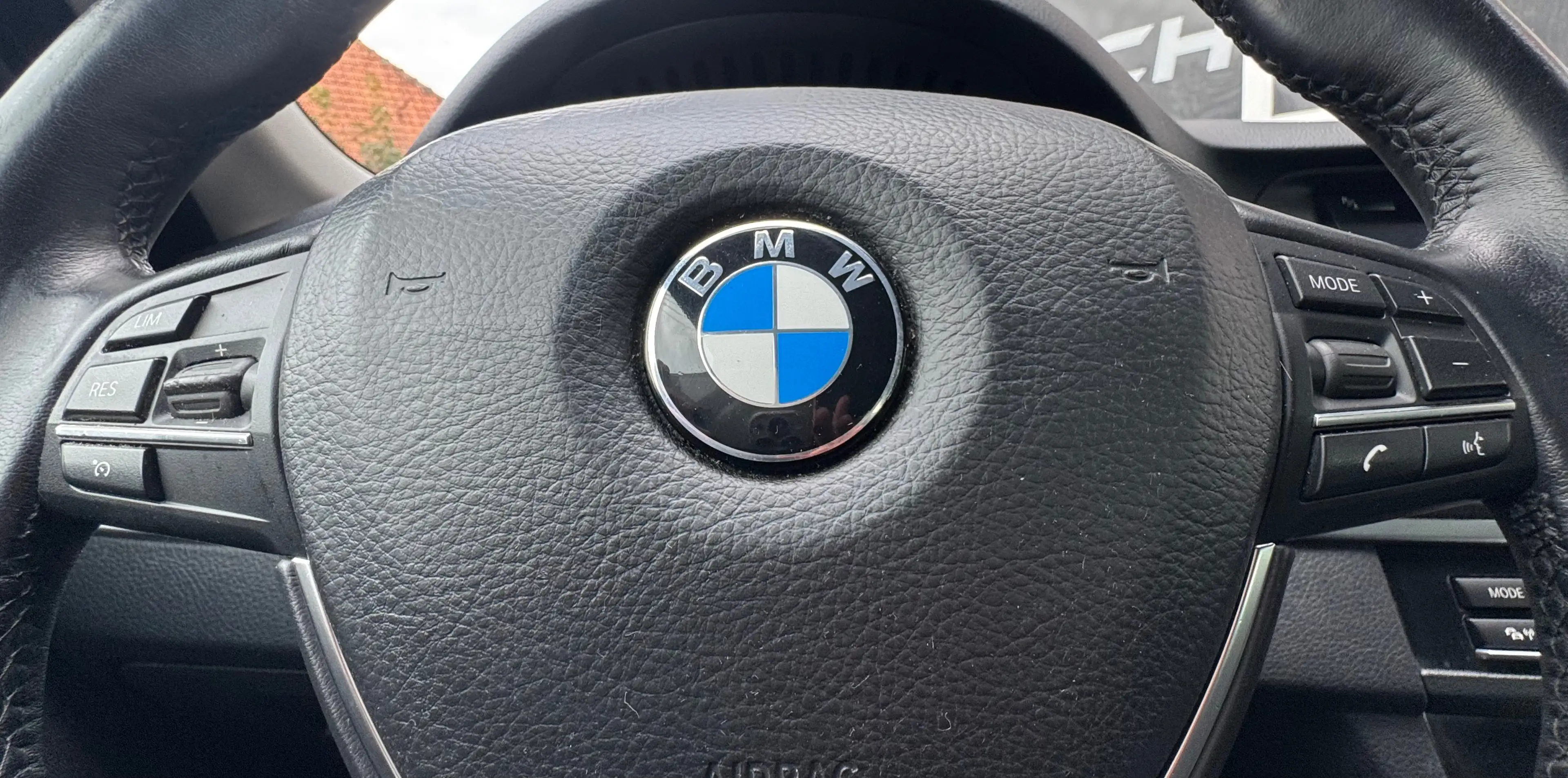 BMW 520 520dA Sport Look M NAVI CRUISE CUIR VLT MULT CLIM AUTO JA — photo 9