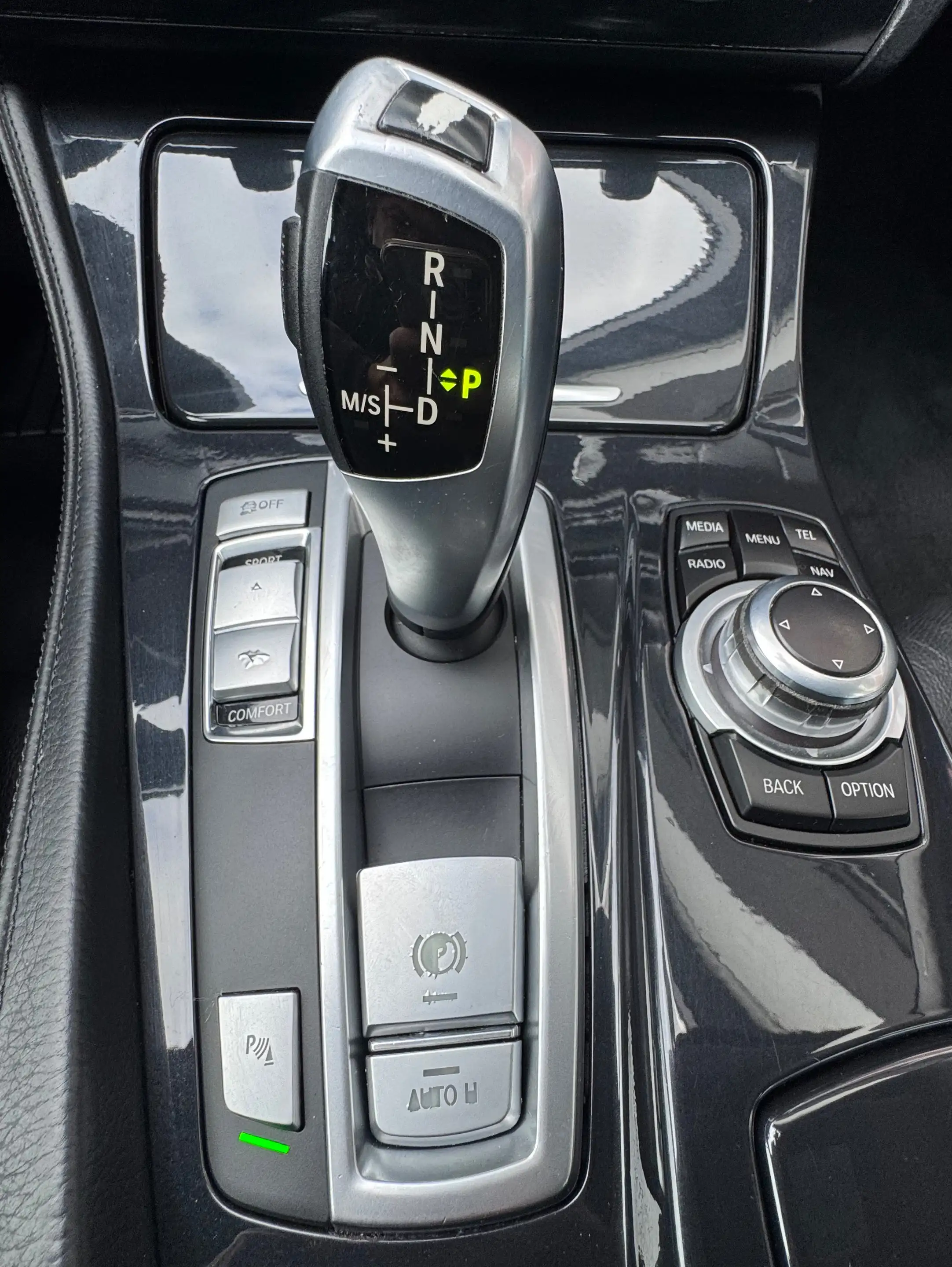 BMW 520 520dA Sport Look M NAVI CRUISE CUIR VLT MULT CLIM AUTO JA — photo 12