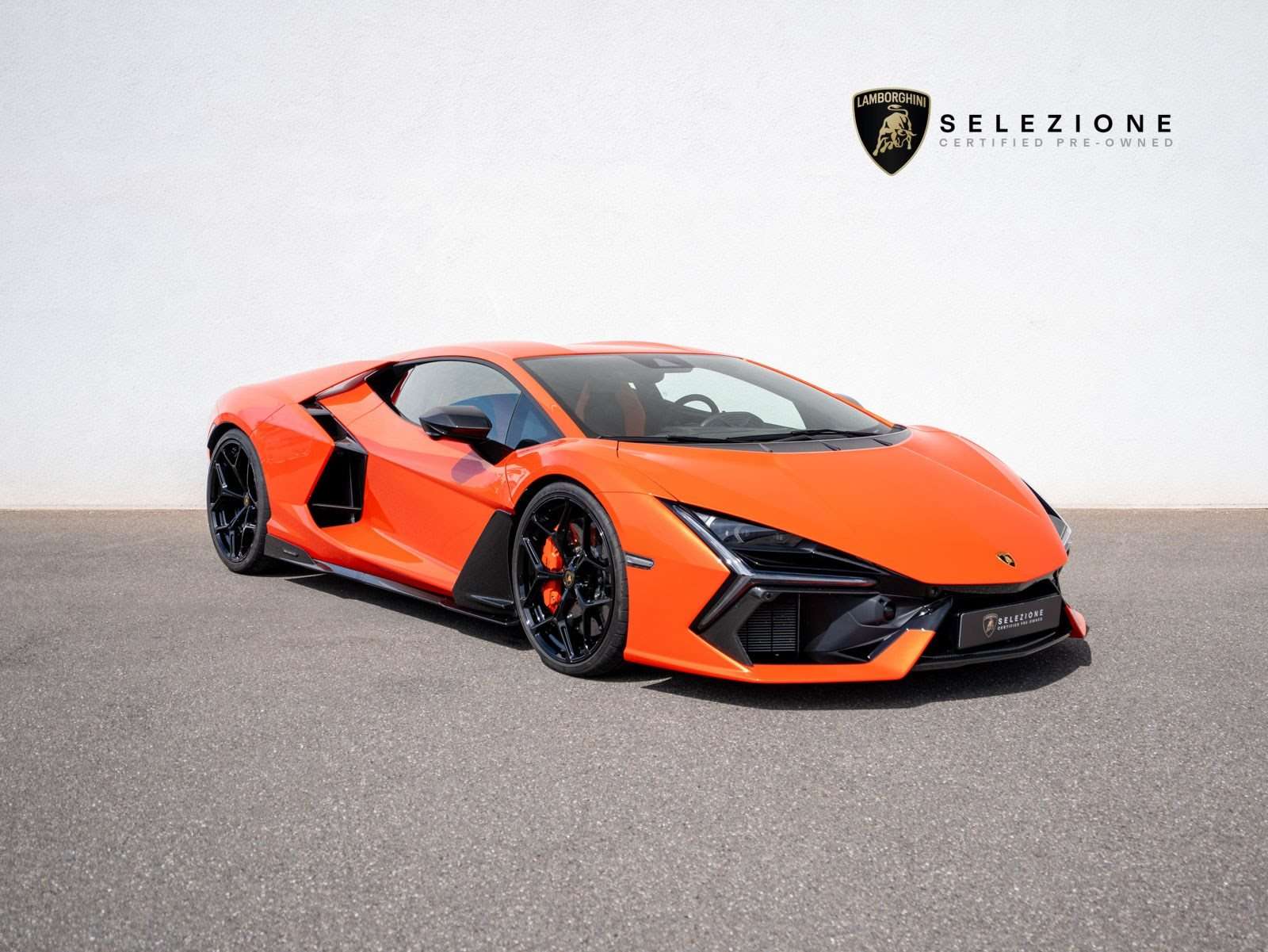 Lamborghini Revuelto