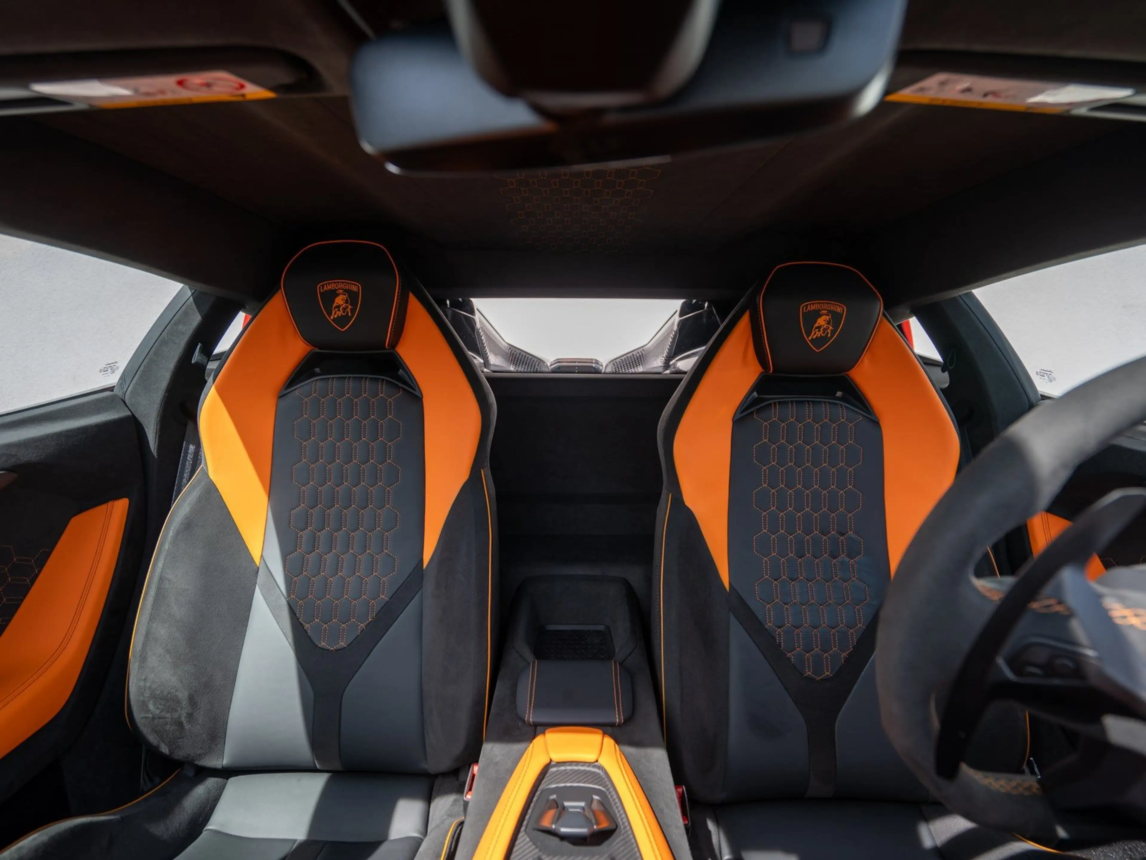 Lamborghini Revuelto V12 | FULL CARBON | PASSENGER-DISPLAY | FULL-ASSIS — photo 11