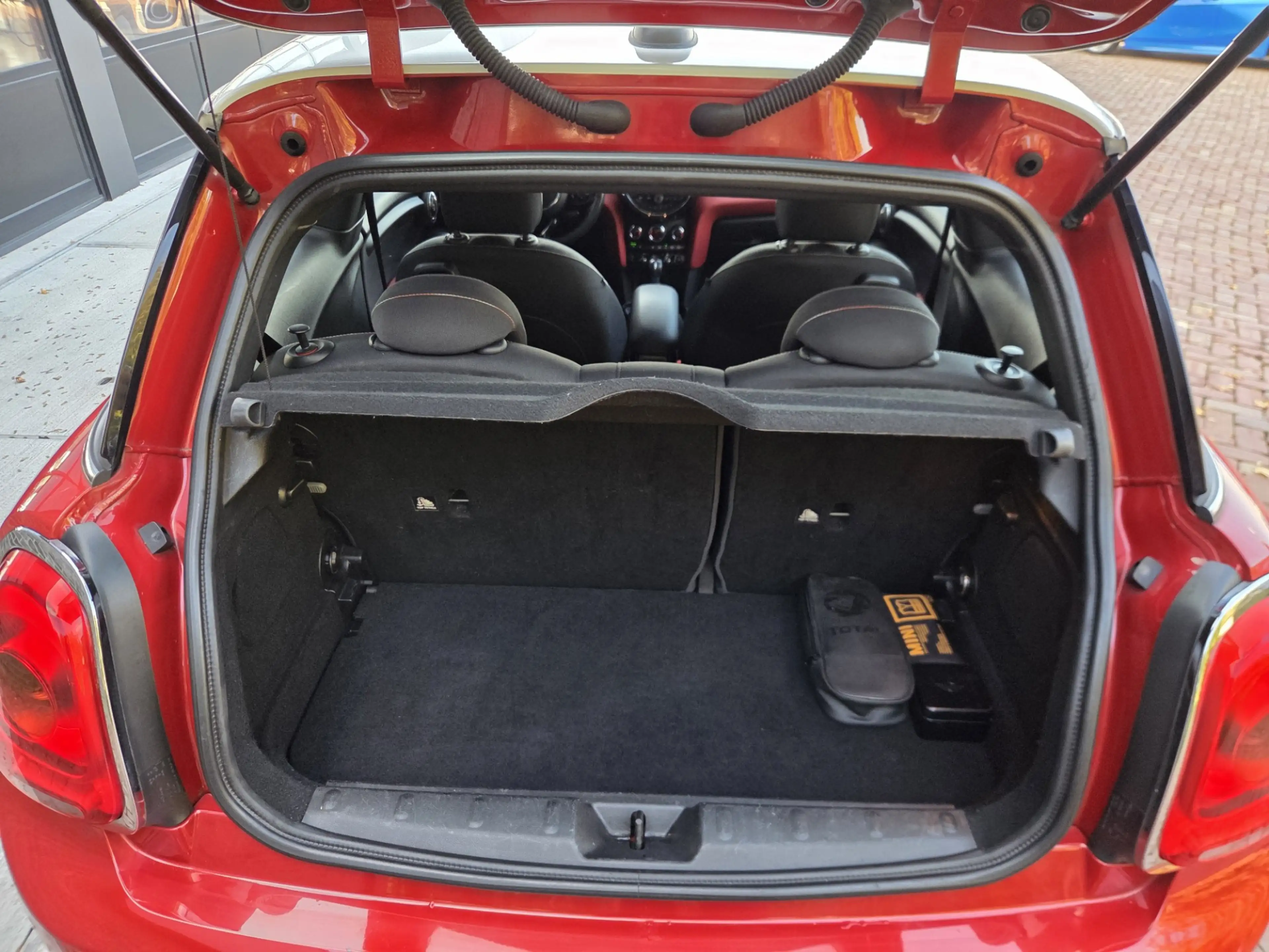 MINI Cooper 3-Deurs 1.5 136 PK Chili — photo 13