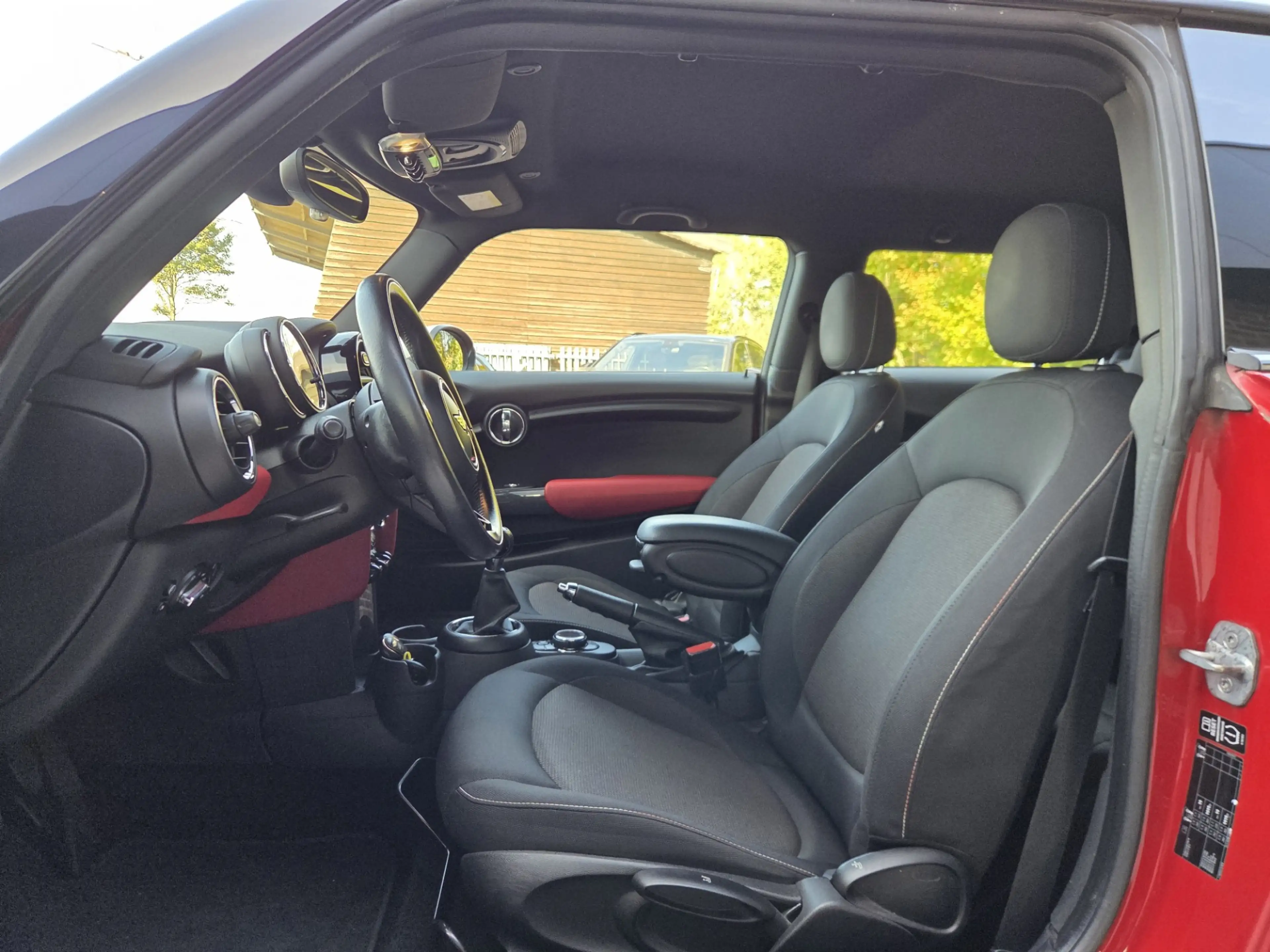 MINI Cooper 3-Deurs 1.5 136 PK Chili — photo 4