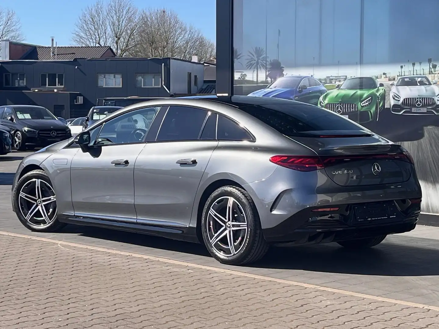 Mercedes-Benz EQE 350 350+ AMG/Pano/4WS Gris - 2
