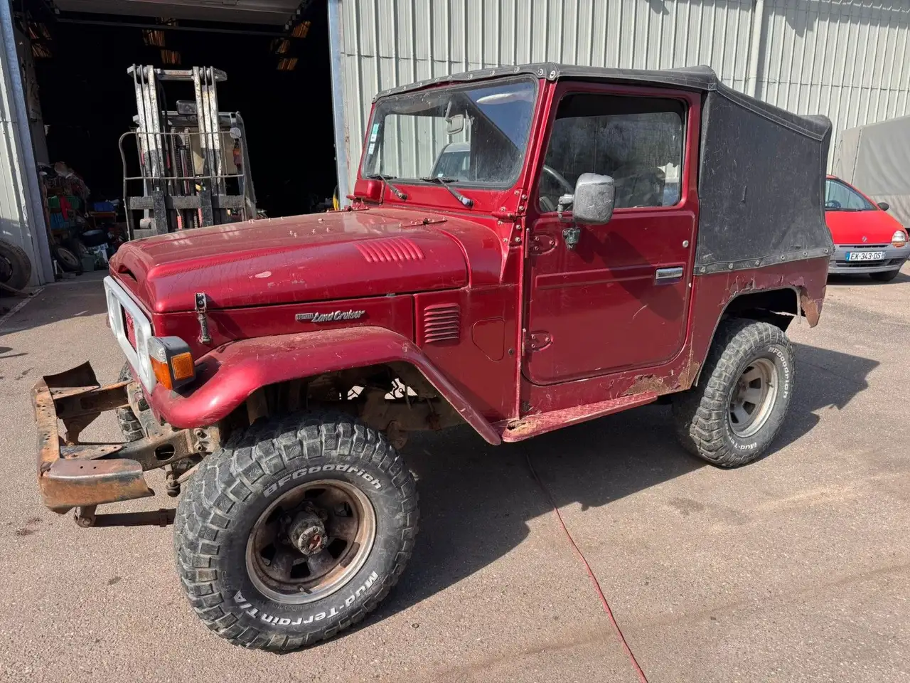 Toyota Land Cruiser BJ 42, foto 1