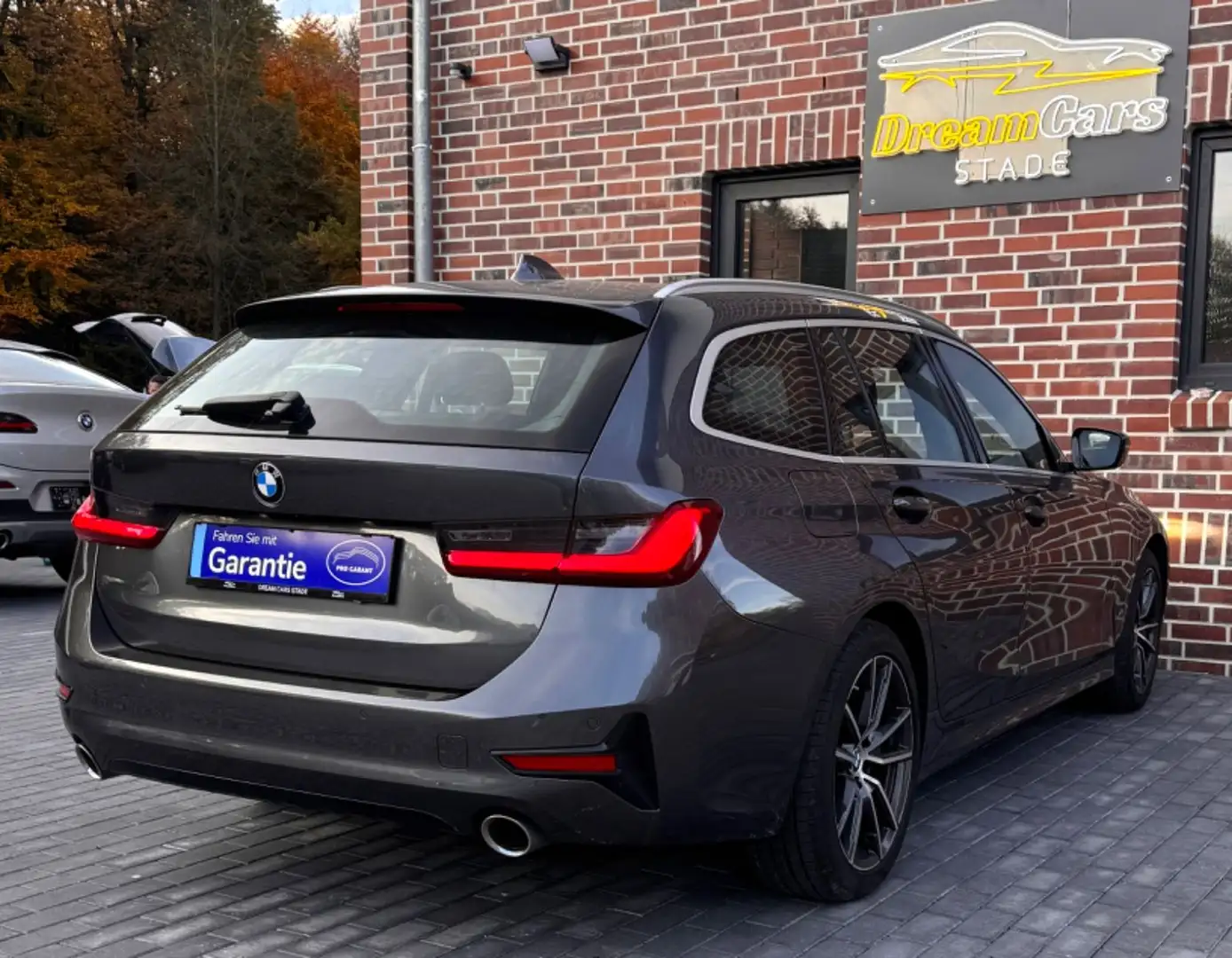 BMW 320 d xDrive Sport Line HUD*Virtual*Memory*H&K Gris - 2