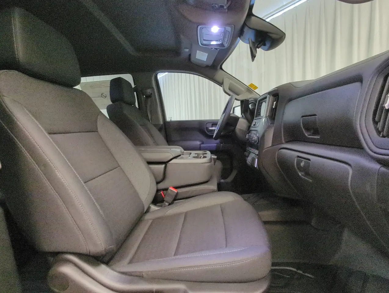 Chevrolet Silverado 1500 photo Chevrolet Silverado 1500