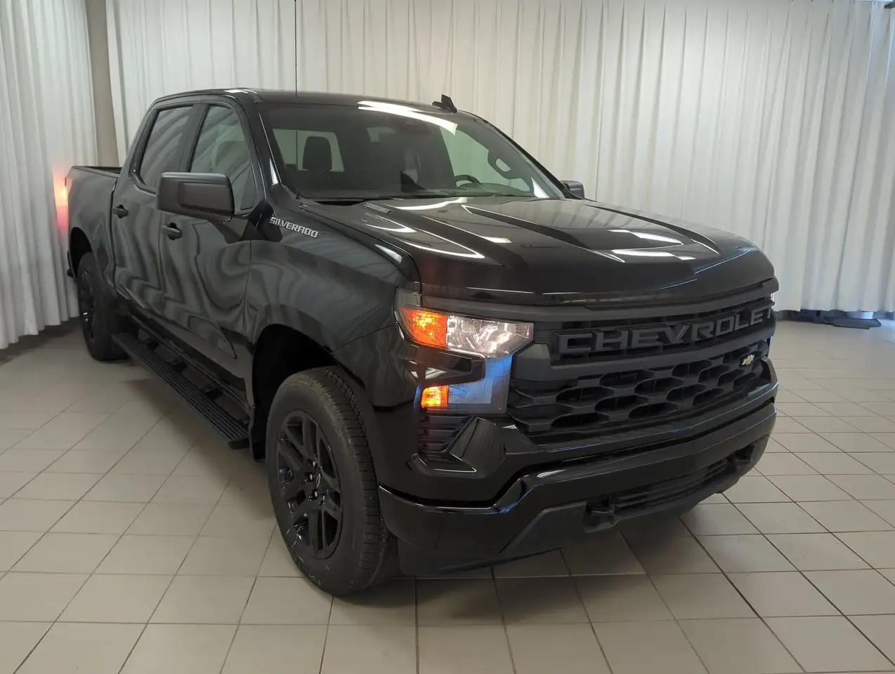 Chevrolet Silverado 1500 photo Chevrolet Silverado 1500
