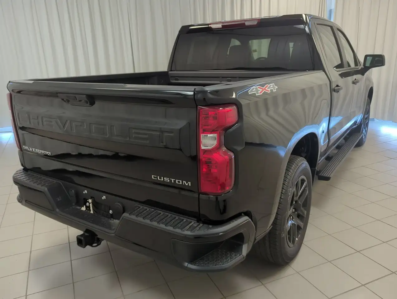Chevrolet Silverado 1500 photo Chevrolet Silverado 1500