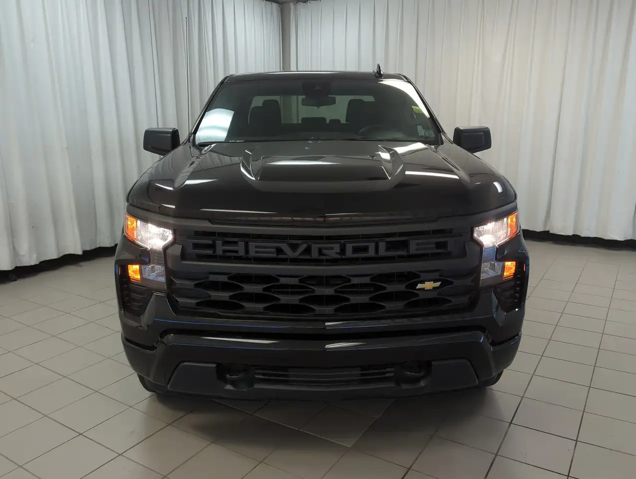 Chevrolet Silverado 1500 photo Chevrolet Silverado 1500