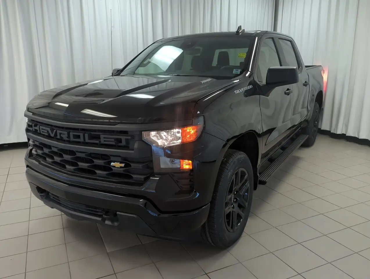 Chevrolet Silverado 1500 photo Chevrolet Silverado 1500