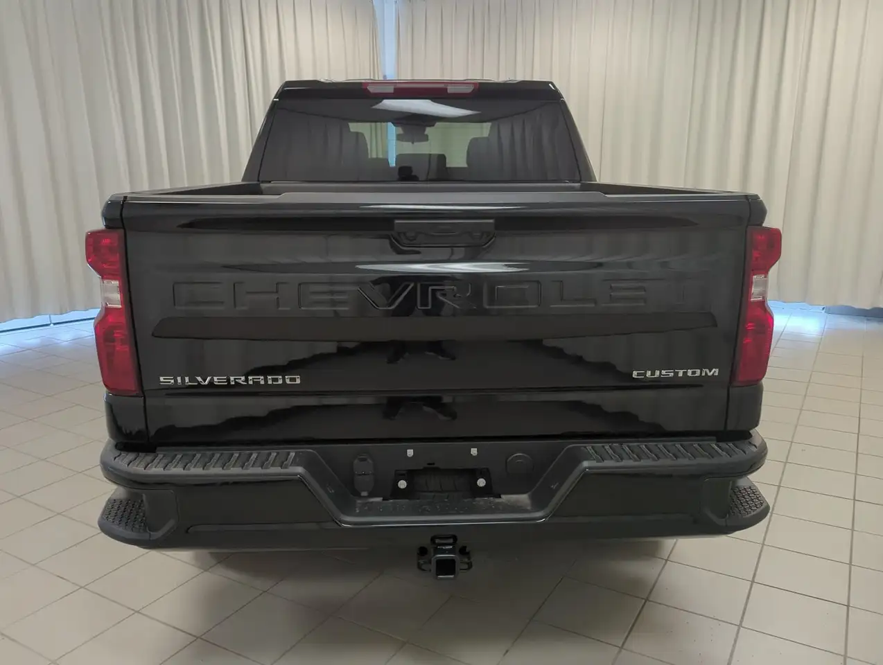 Chevrolet Silverado 1500 photo Chevrolet Silverado 1500