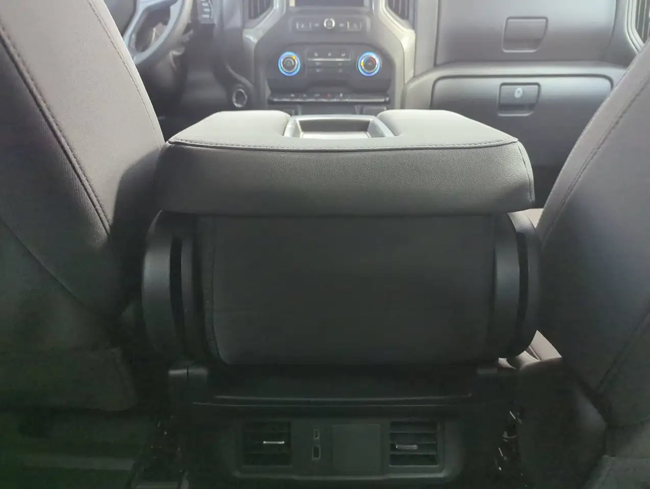 Chevrolet Silverado 1500 photo Chevrolet Silverado 1500