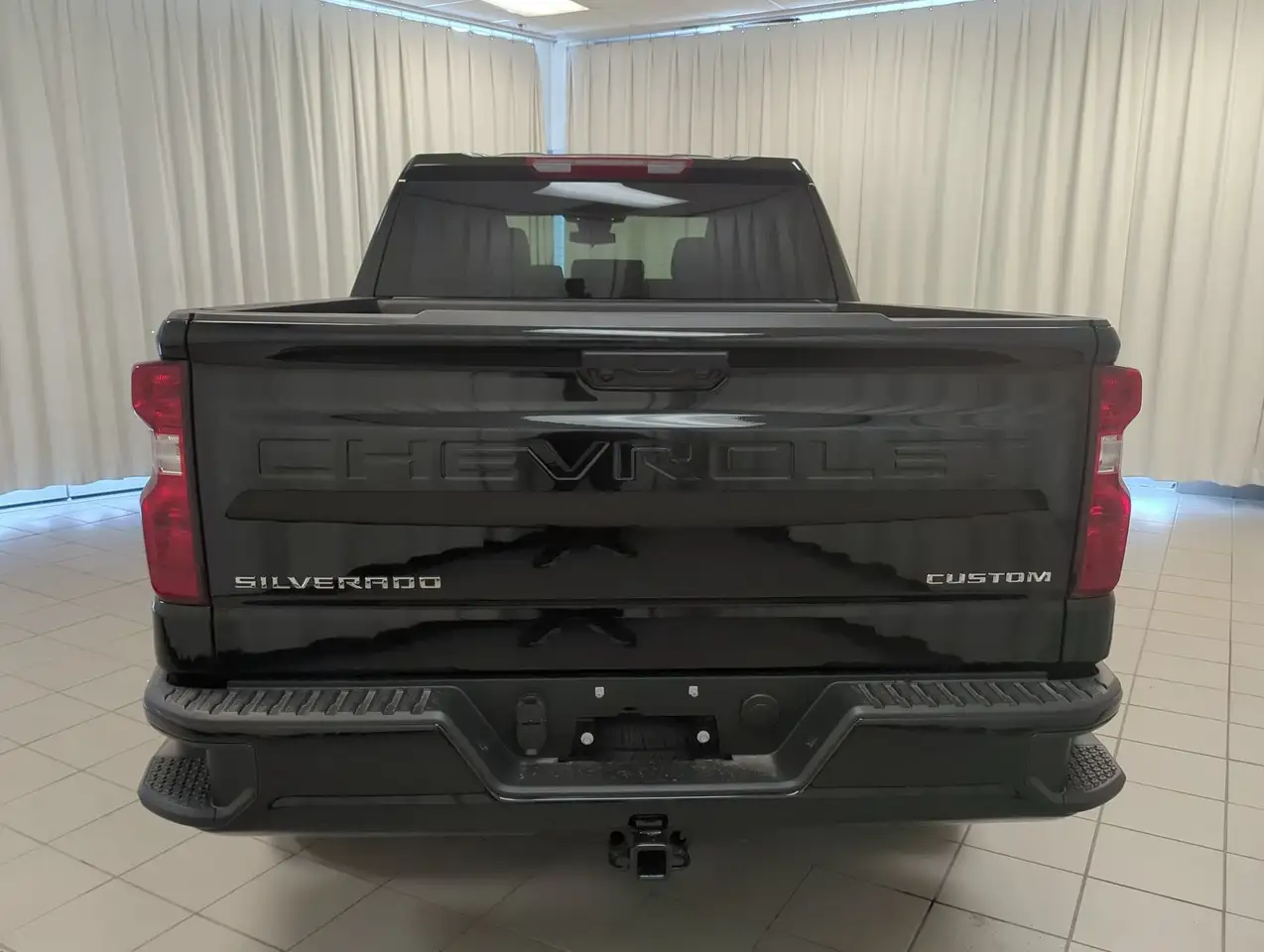 Chevrolet Silverado 1500 photo Chevrolet Silverado 1500