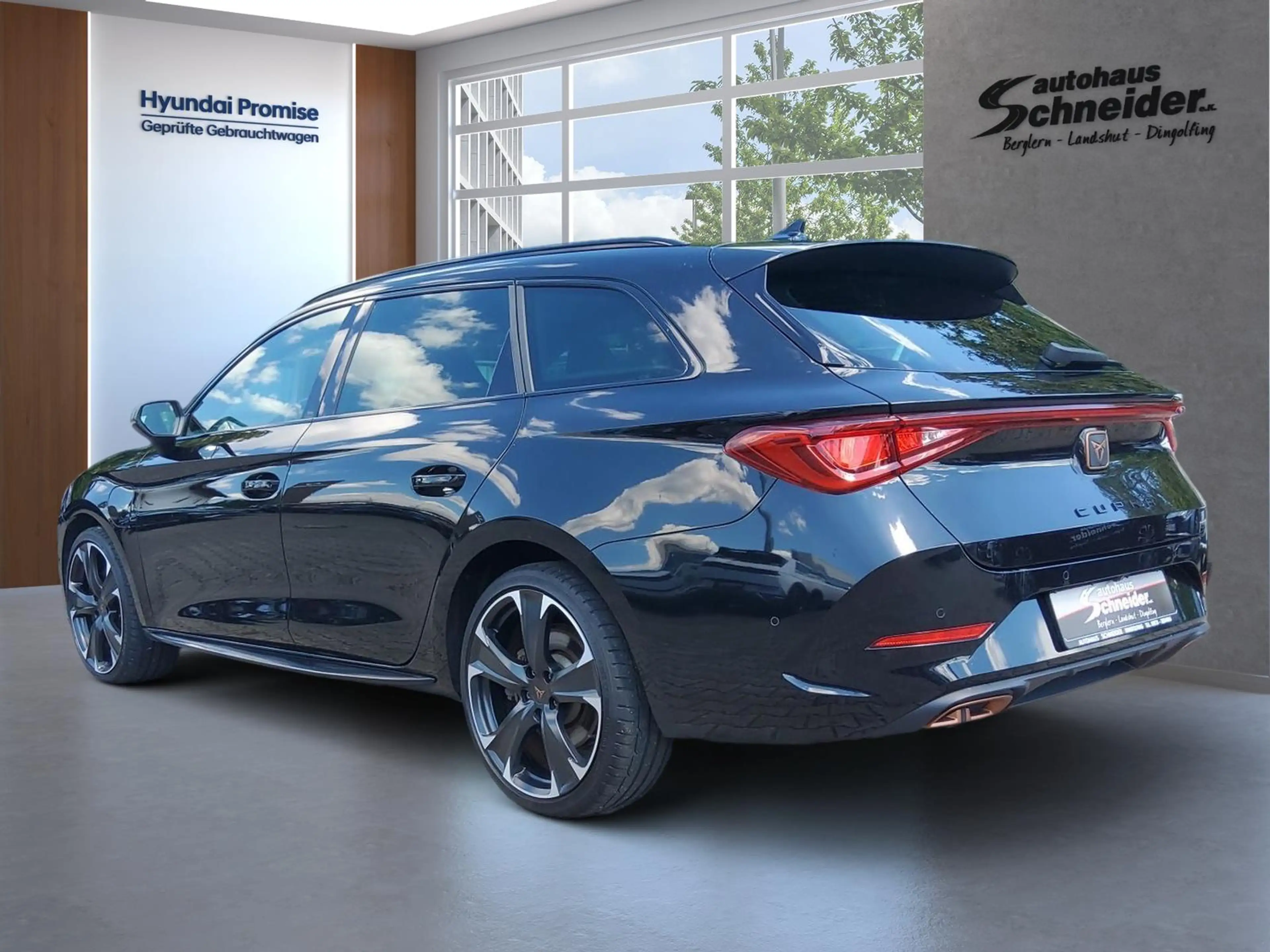 CUPRA Leon Sportstourer 1.4 e-HYBRID DSG SHZ/EHK/FULL LINK — photo 4