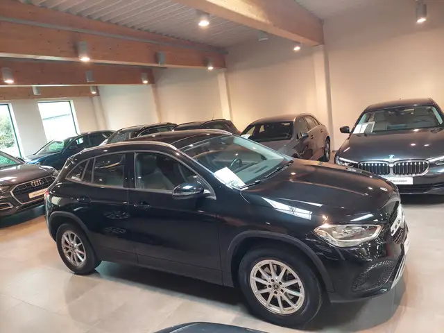 Mercedes-Benz GLA 200 d Automatique - TOIT PANO - CAMERA - Garantie