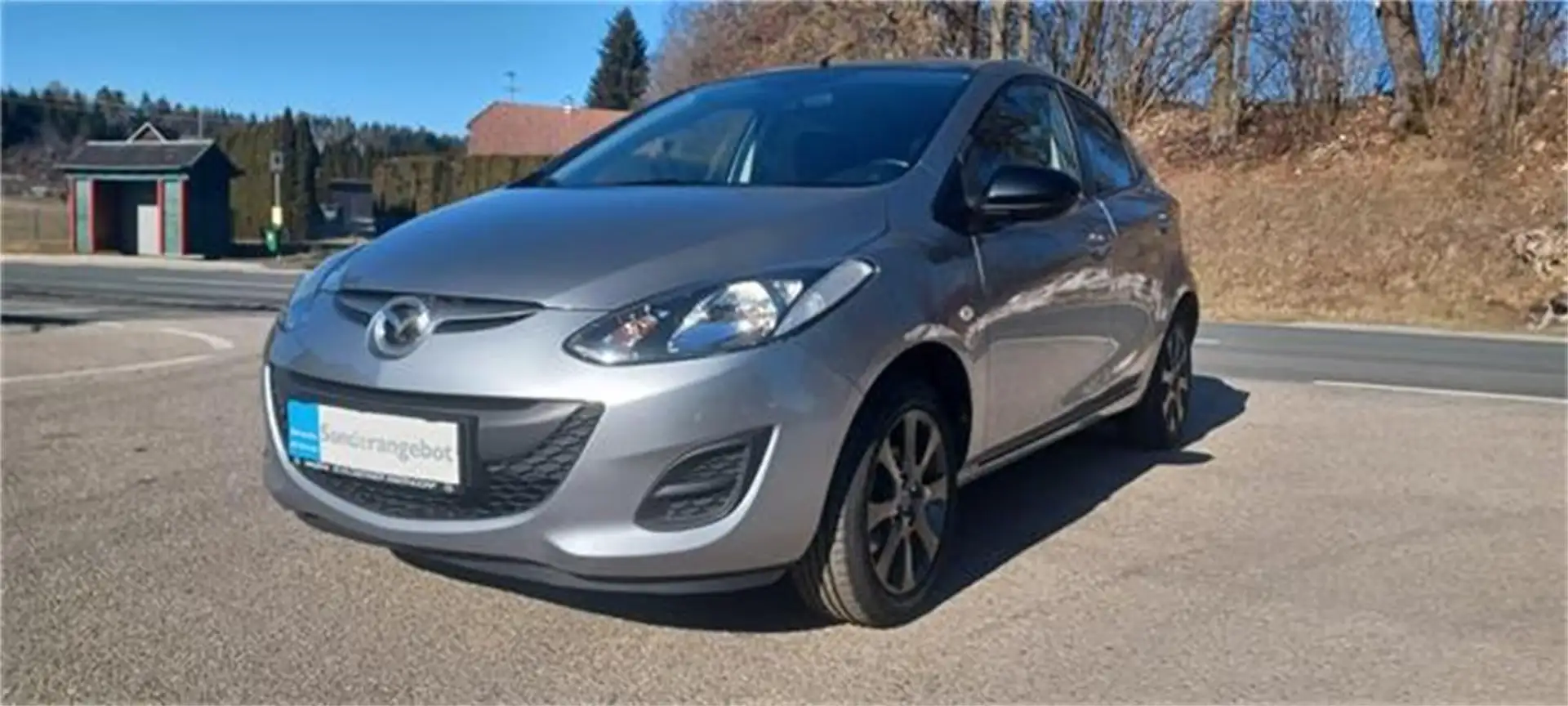 Mazda 2 Mazda  1,3i Tamura Grau - 1
