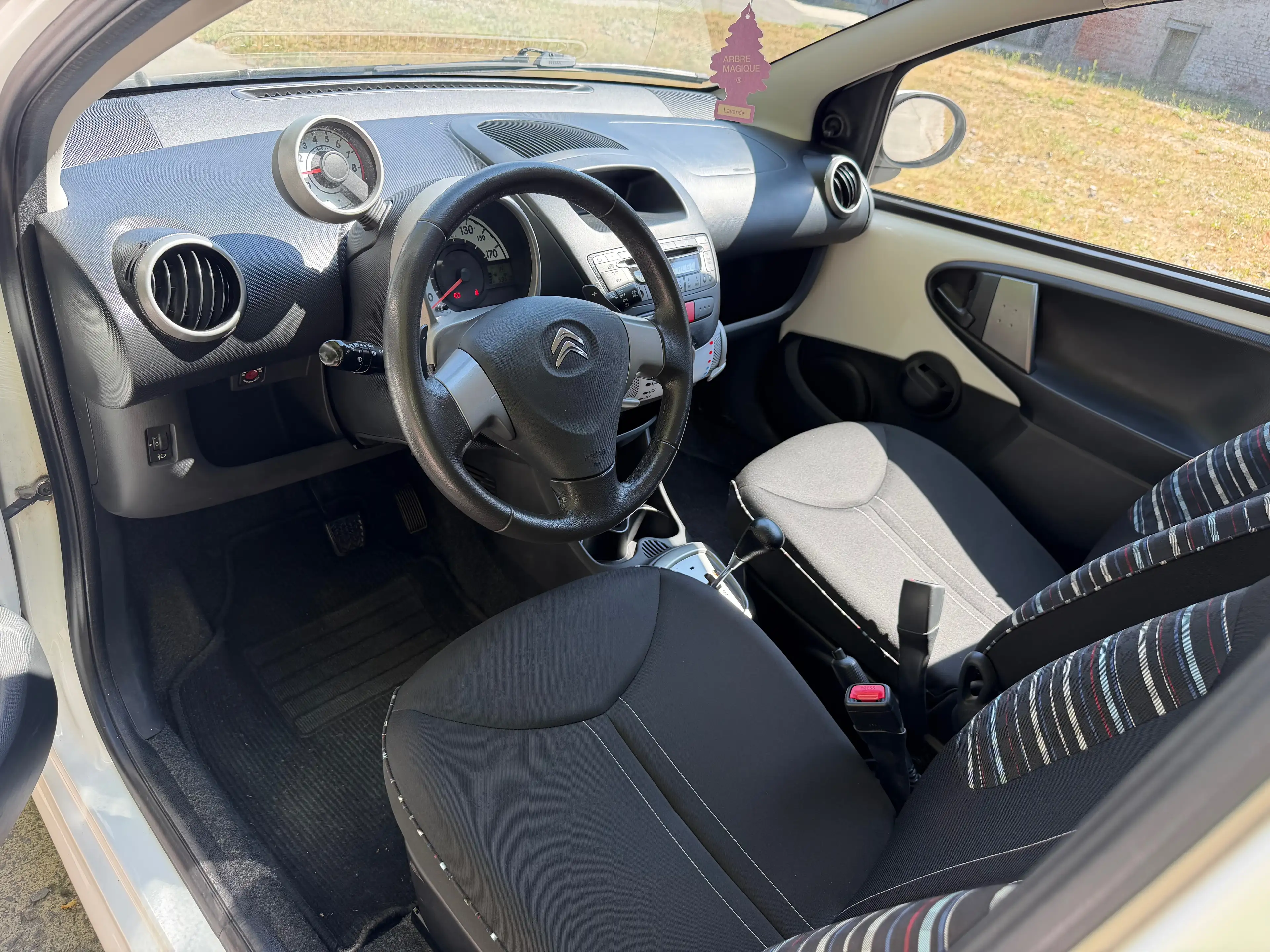 Citroen C1 C1 1.0i boite Automatique 1er propriétaire garantie 1 an — photo 11