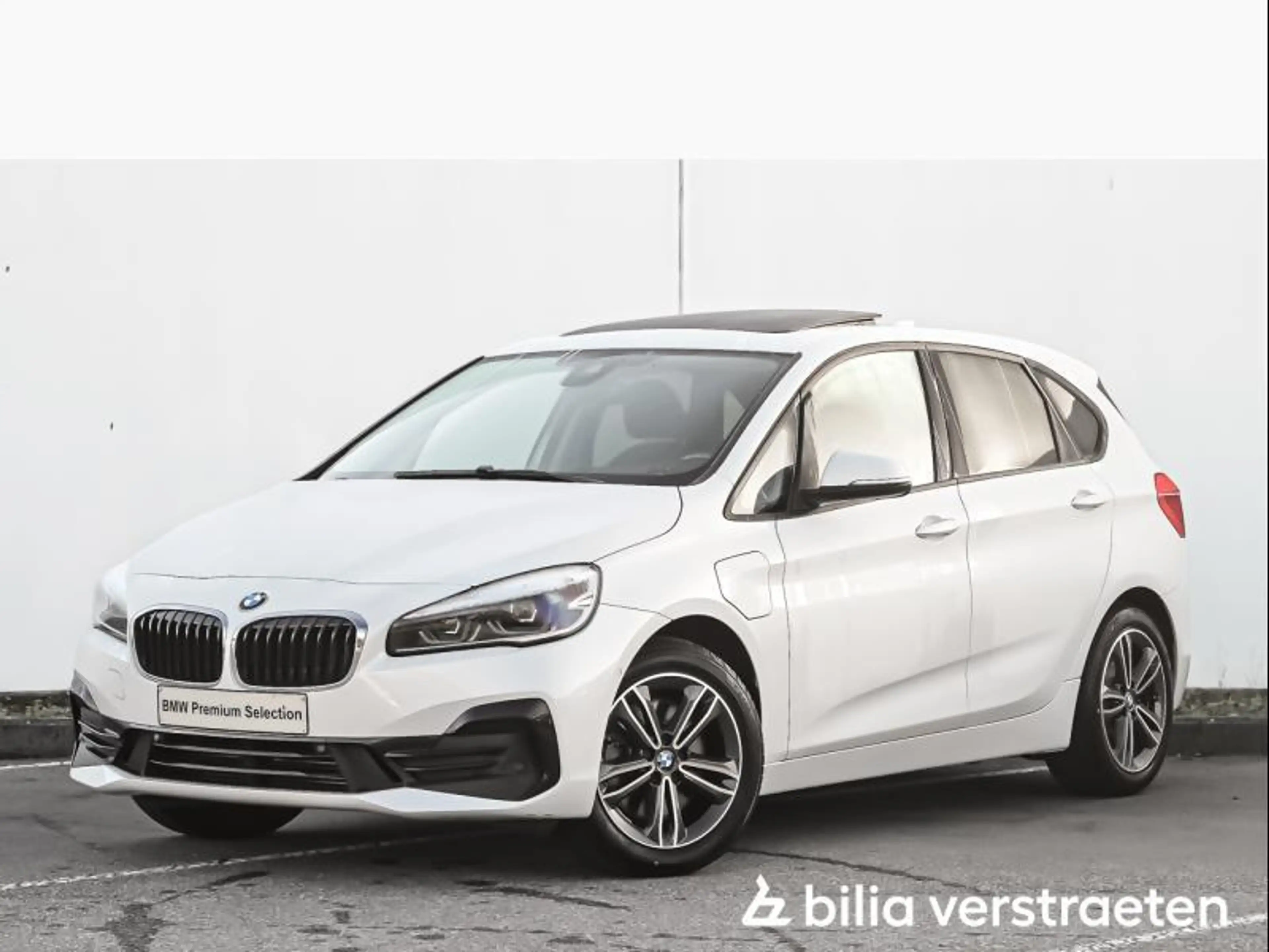 BMW 225 xe AT Sport Line - PANO - MEMORY - HIFI