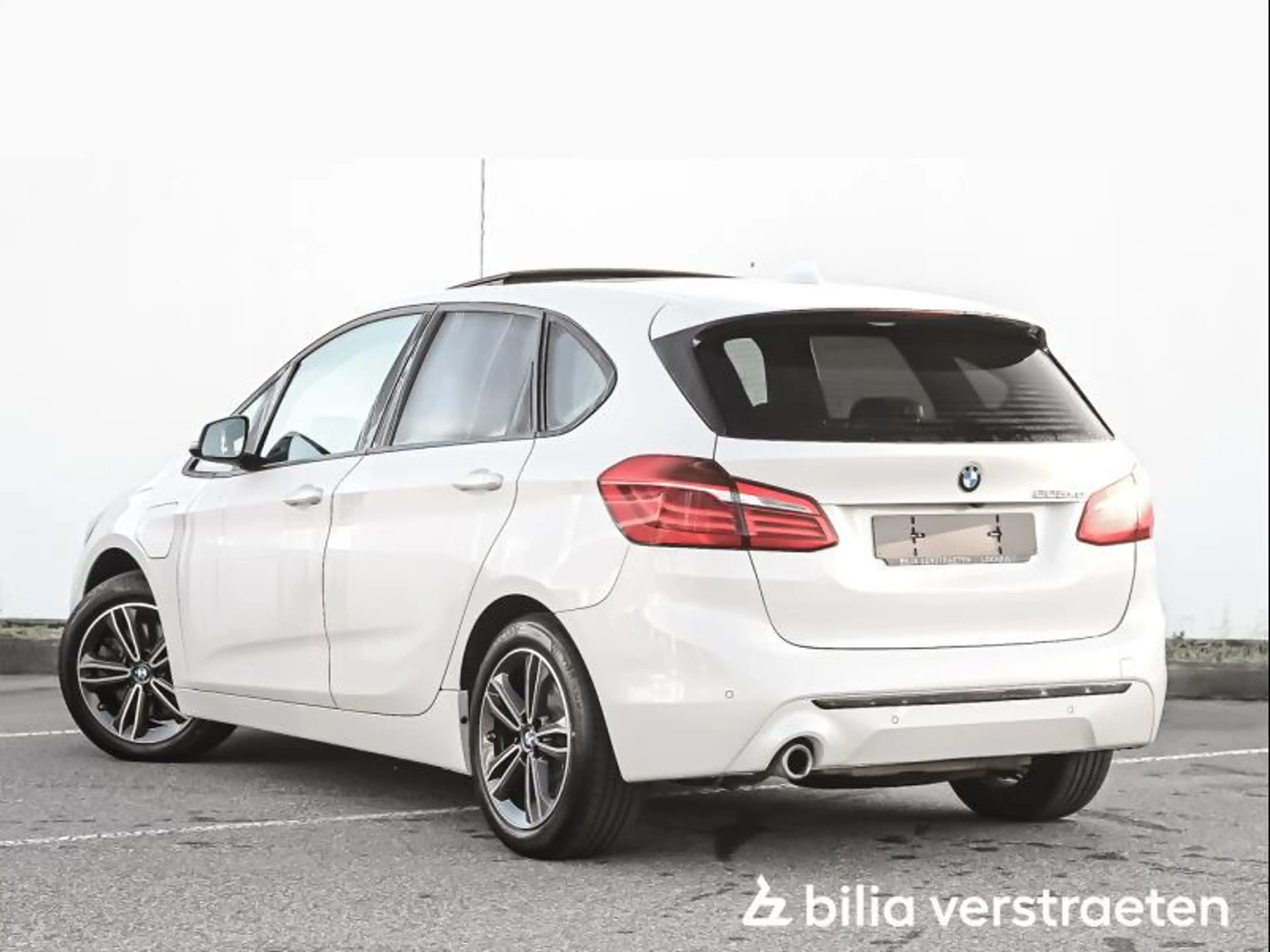 BMW 225 xe AT Sport Line - PANO - MEMORY - HIFI — photo 5