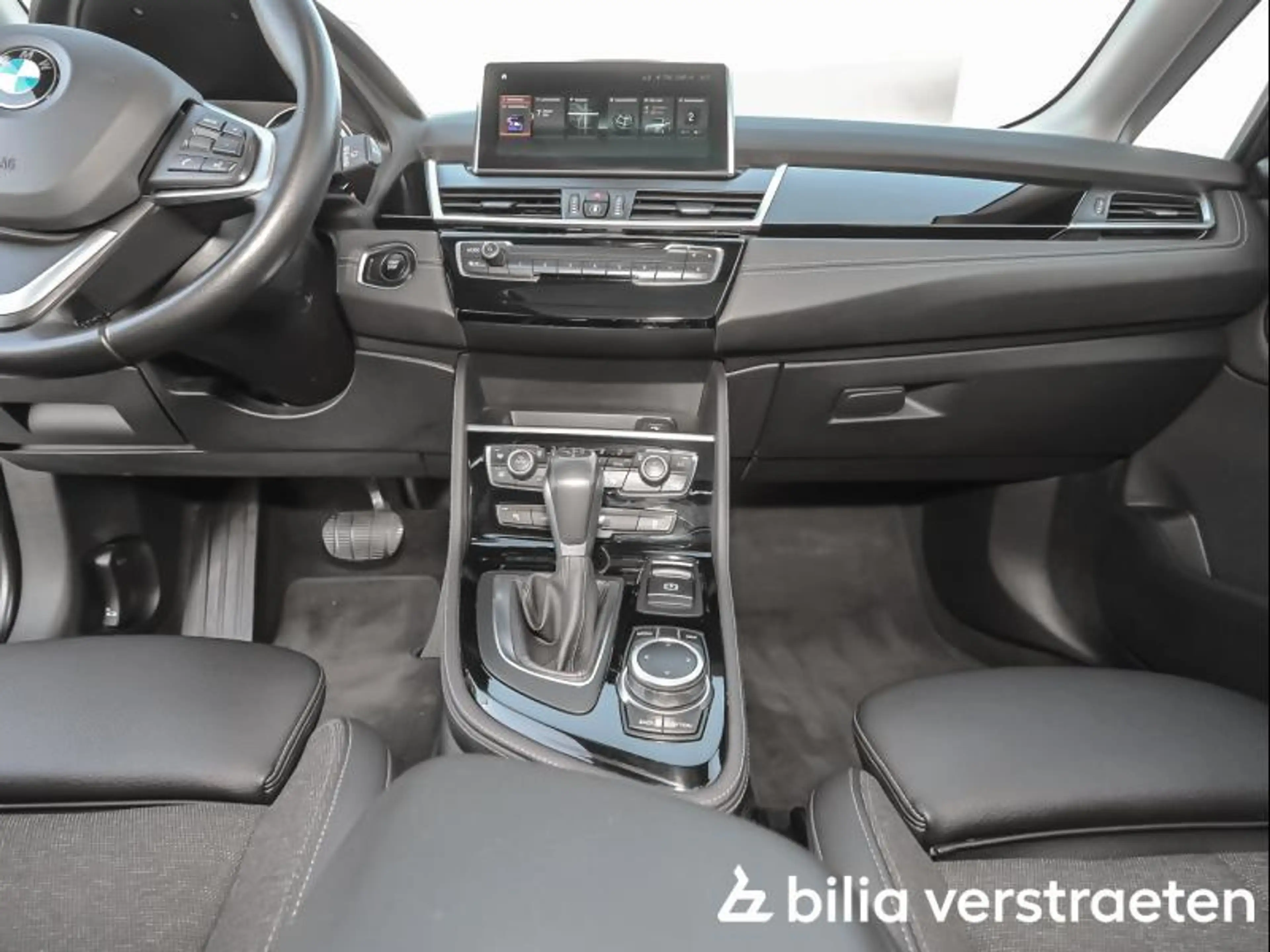 BMW 225 xe AT Sport Line - PANO - MEMORY - HIFI — photo 7