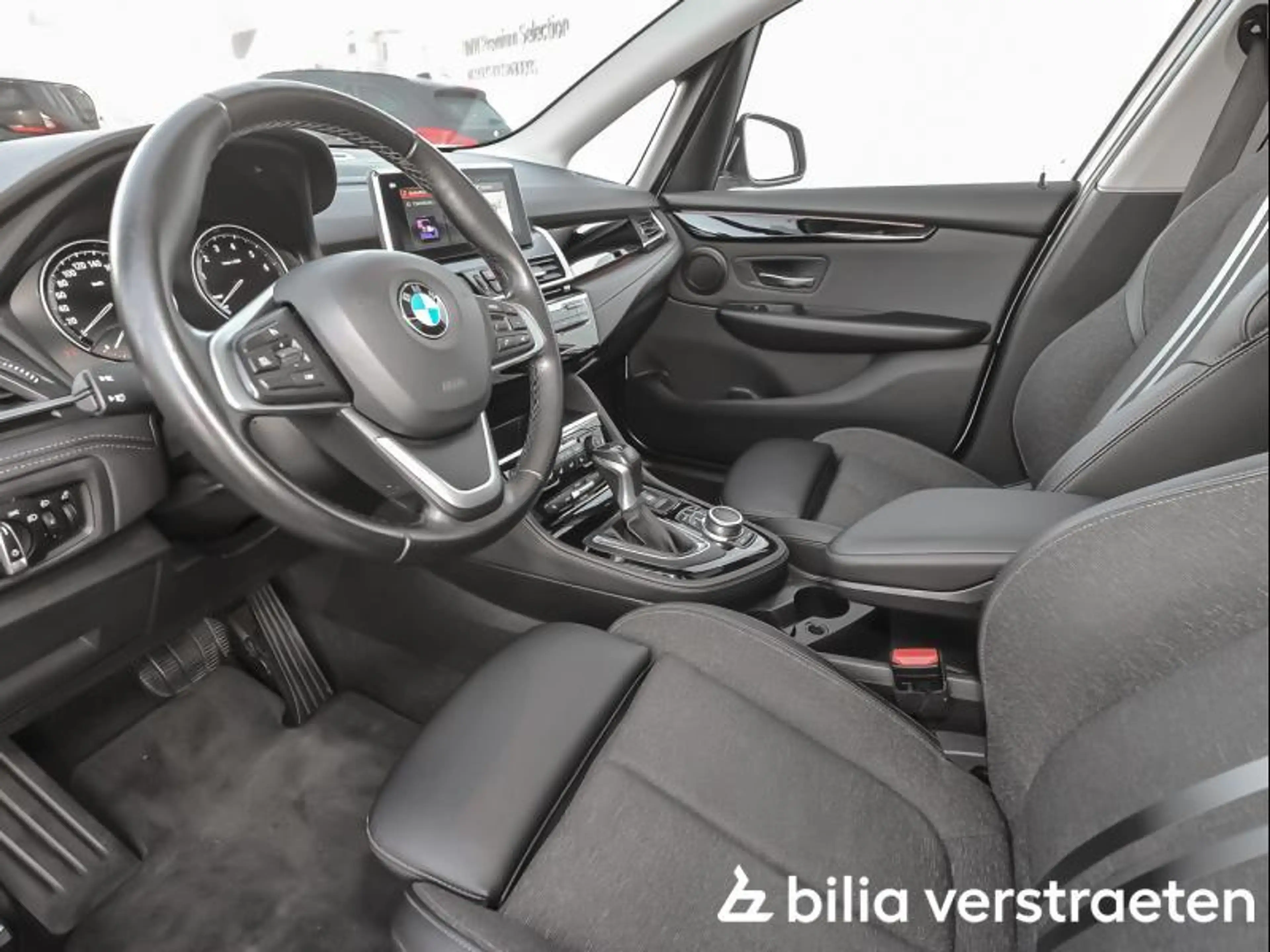 BMW 225 xe AT Sport Line - PANO - MEMORY - HIFI — photo 6