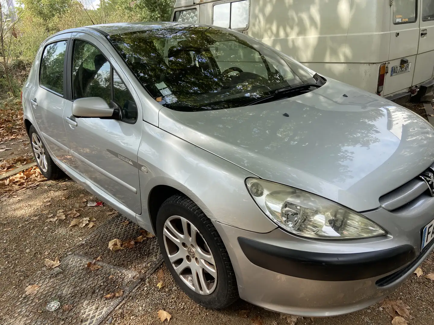 Peugeot 307 1.6 HDi - 110 Quiksilver - 2