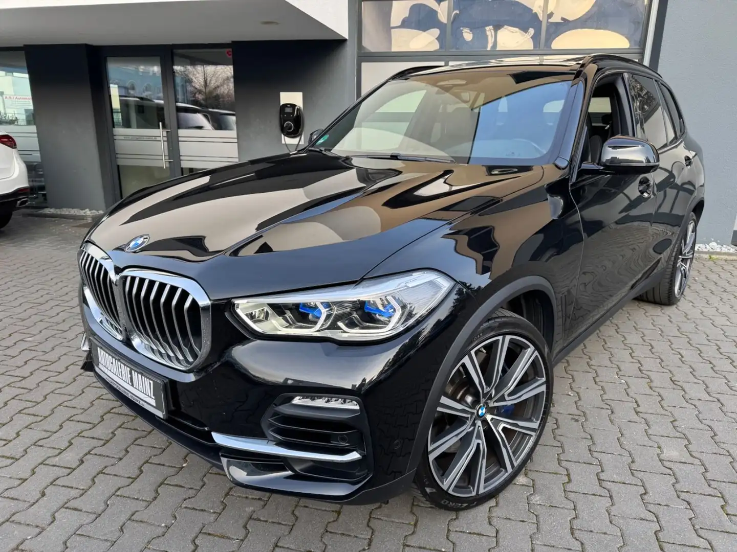 BMW X5 xDrive 40 d Pano/AHK/Standheiz/22"/HeadUp Fekete - 1