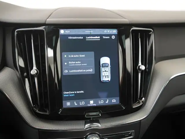 Volvo XC60 view 19